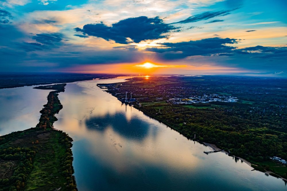 Aerial photograph Wedel - Sunset over the countryside of the River Elbe in Wedel in the state Schleswig-Holstein, Germany