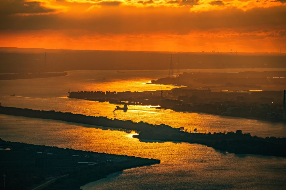 Aerial image Hamburg - Sunrise over the landscape of the mist covered Elbe island along the Elbe river in the district Wedel in Hamburg, Germany