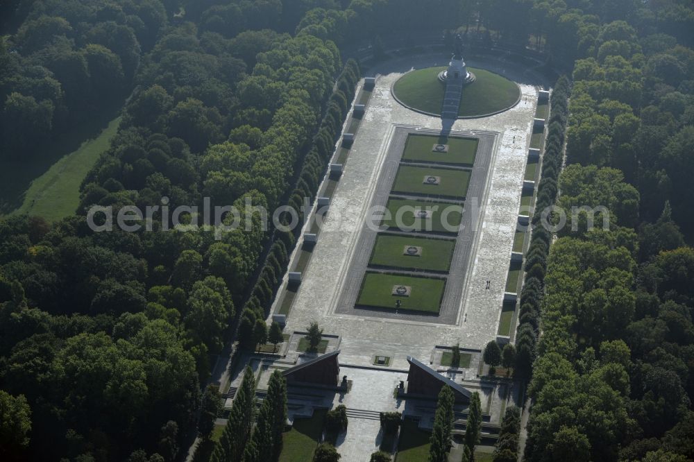 Aerial photograph Berlin - The Soviet War Memorial is a tribute for the soldiers of the Red Army who died in the Second World War. There is a burial ground which is slab-lined. At the end is a sculpture which is titled The liberator. The memorial is located in Treptow in Berlin