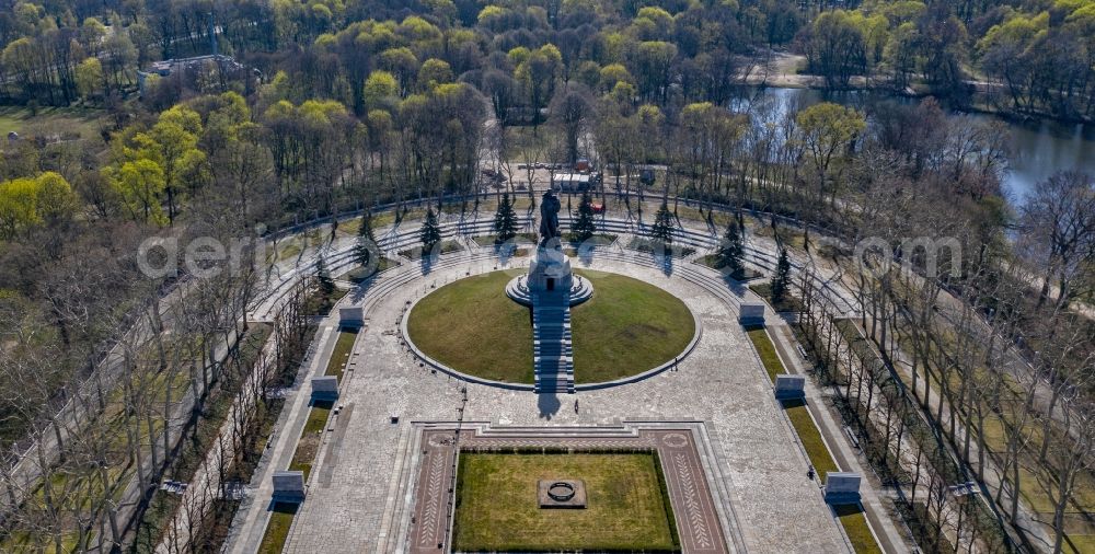 Aerial photograph Berlin - The Soviet War Memorial in Treptow Park is a memorial in Berlin