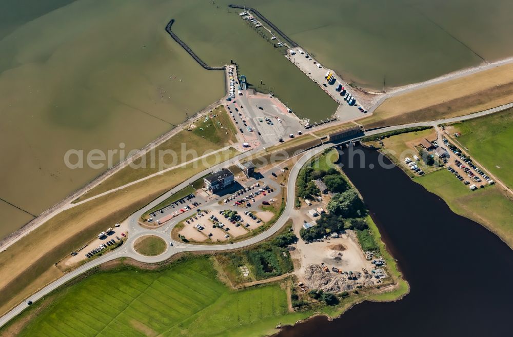 Ockholm from the bird's eye view: Barrier lock system and ferry port Schluettsiel in Hauke-Haien-Koog in North Friesland in the state Schleswig-Holstein, Germany