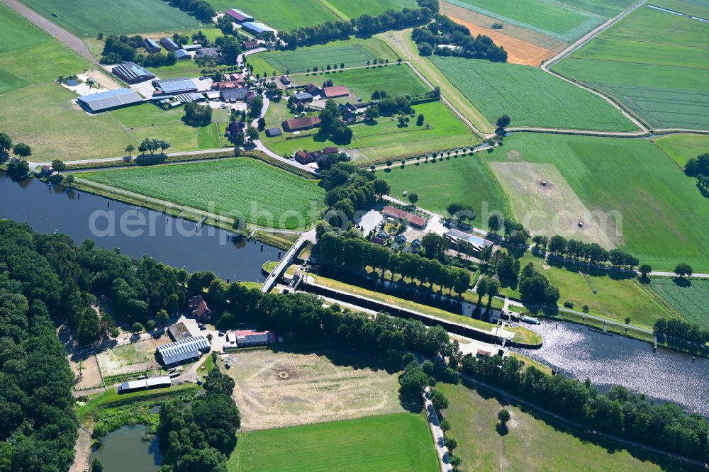 Aerial image Hilter - Lockage of the Schleuse Hilter on street Schleuse on Dortmund-Ems-Kanal in Hilter in the state Lower Saxony, Germany