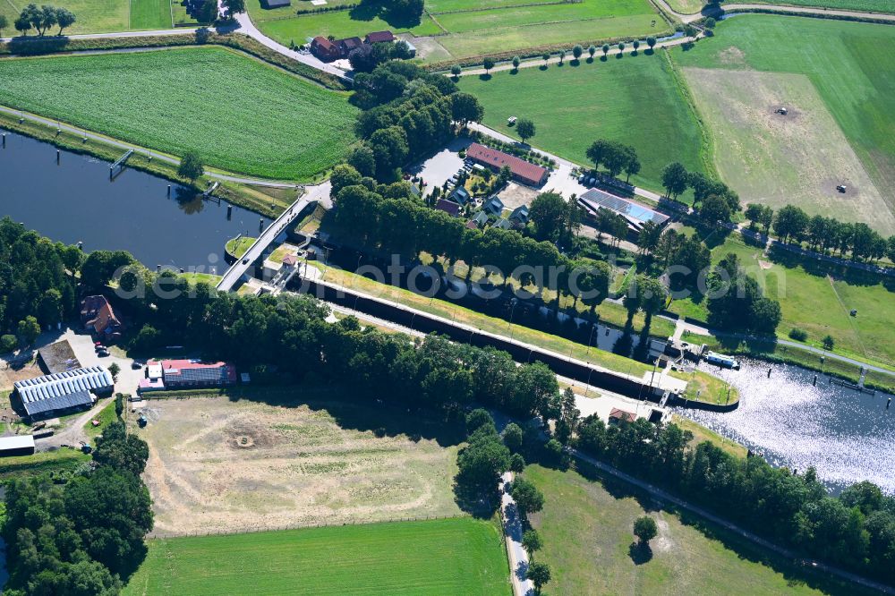 Aerial photograph Hilter - Lockage of the Schleuse Hilter on street Schleuse on Dortmund-Ems-Kanal in Hilter in the state Lower Saxony, Germany