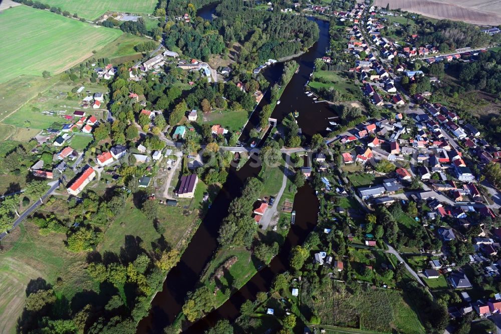 Aerial photograph Bredereiche - Lockage of the on the banks of the Havel in Bredereiche in the state Brandenburg, Germany