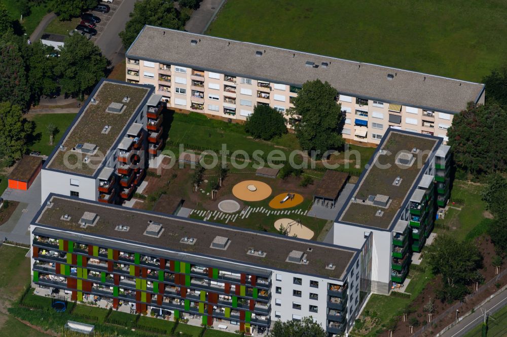 Aerial photograph Freiburg im Breisgau - Playground on street Binzengruen in the district Weingarten in Freiburg im Breisgau in the state Baden-Wuerttemberg, Germany