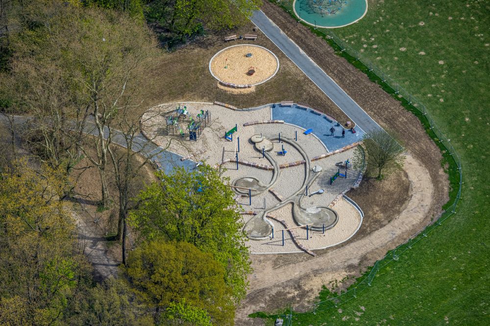 Aerial image Bommern - Playground Spielplatz Hohenstein in Bommern in the state North Rhine-Westphalia, Germany