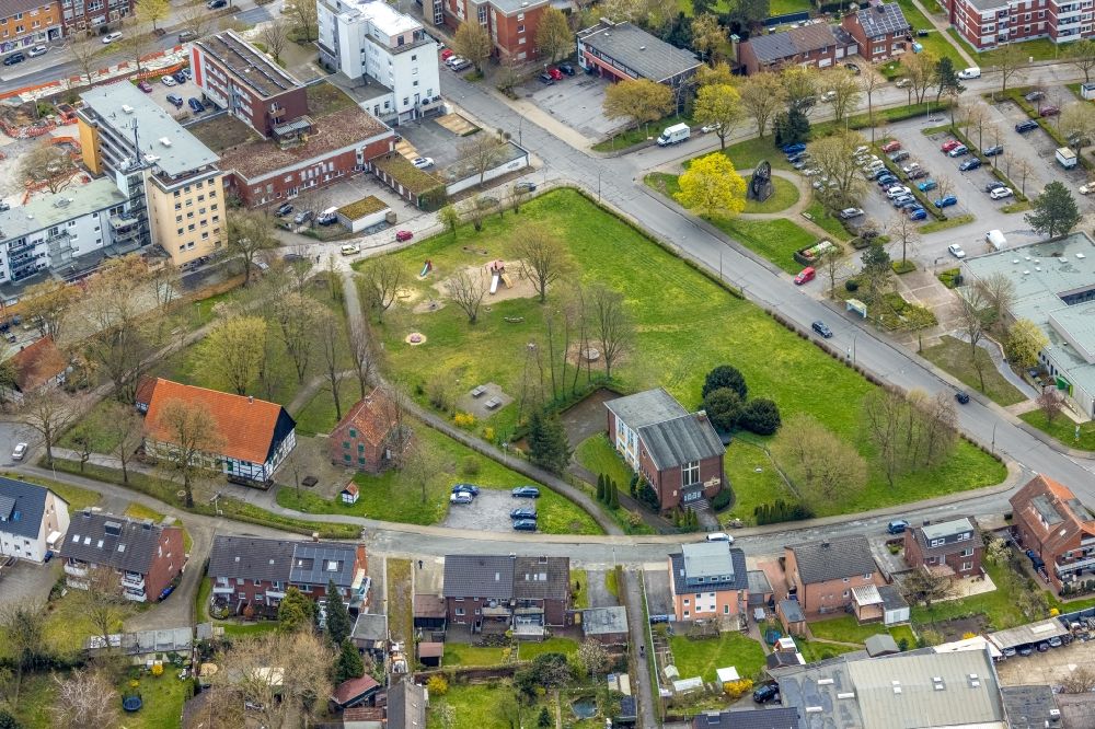 Aerial image Hamm - Playground am Piebrockskamp - on Brockhof in the district Heessen in Hamm at Ruhrgebiet in the state North Rhine-Westphalia, Germany
