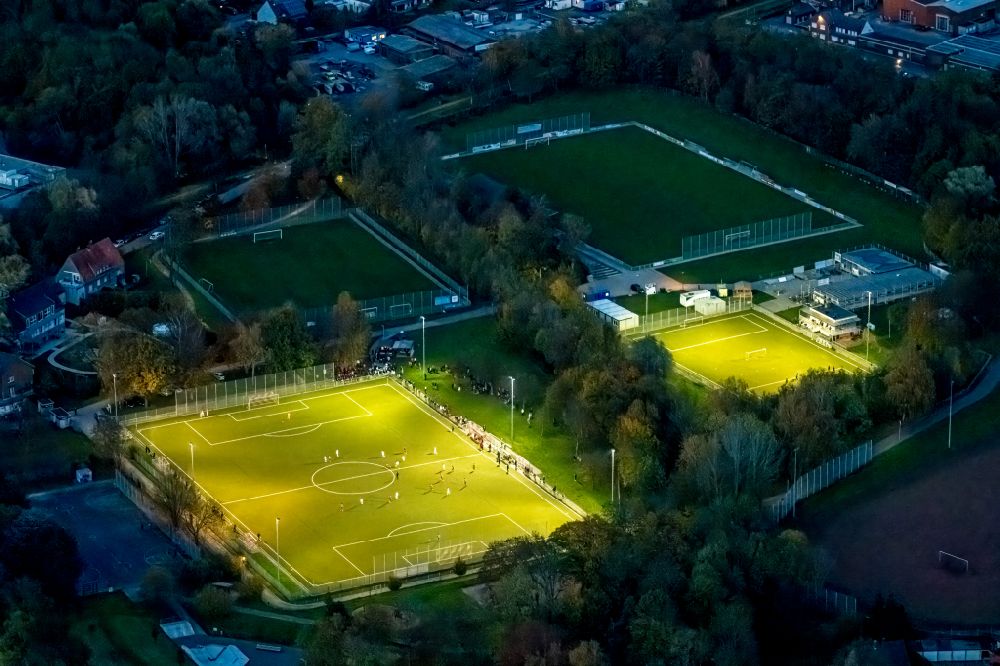 Aerial photograph Hamm - Sports grounds and football pitch of Adolf-Bruehl-Stadium on Galilei- High School in the West of Hamm in the of state North Rhine-Westphalia