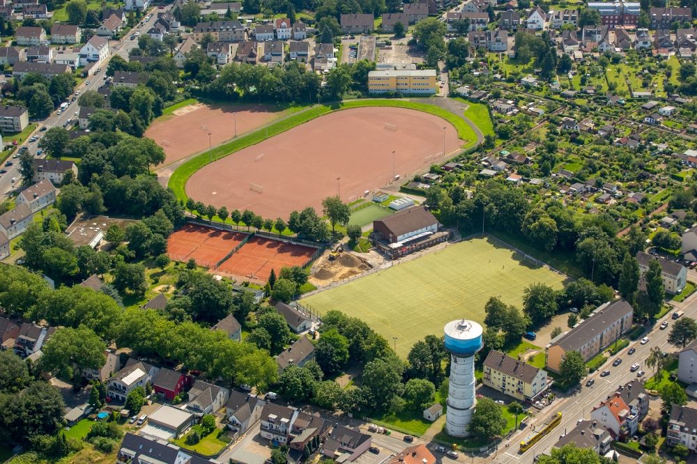 Essen from the bird's eye view: Sports grounds and football pitch from the DJK Adler Union Essen-Frintrop e. V. in Essen in the state North Rhine-Westphalia