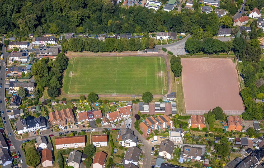 Aerial photograph Bochum - Sports grounds and football pitch of Fussballvereins SG Linden/Dahlhausen e.V. in Bochum at Ruhrgebiet in the state North Rhine-Westphalia, Germany