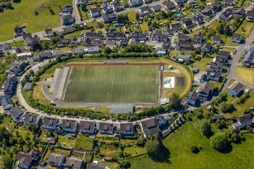 Aerial photograph Heggen - Sports grounds and football pitch in Heggen at Sauerland in the state North Rhine-Westphalia, Germany