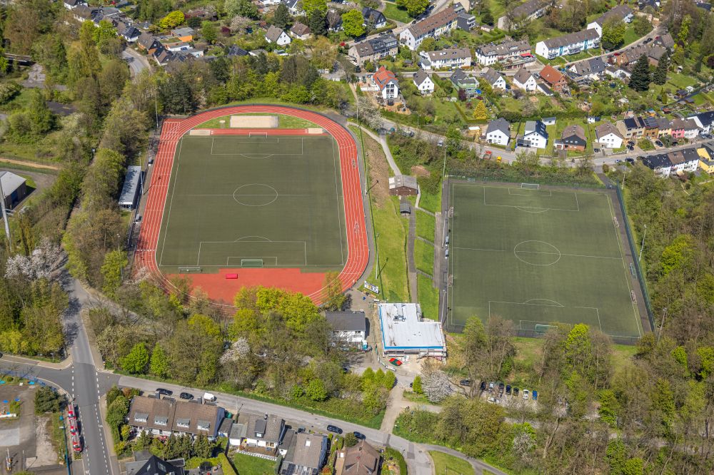 Aerial image Heiligenhaus - Sports grounds and football pitch in Heiligenhaus in the state North Rhine-Westphalia, Germany