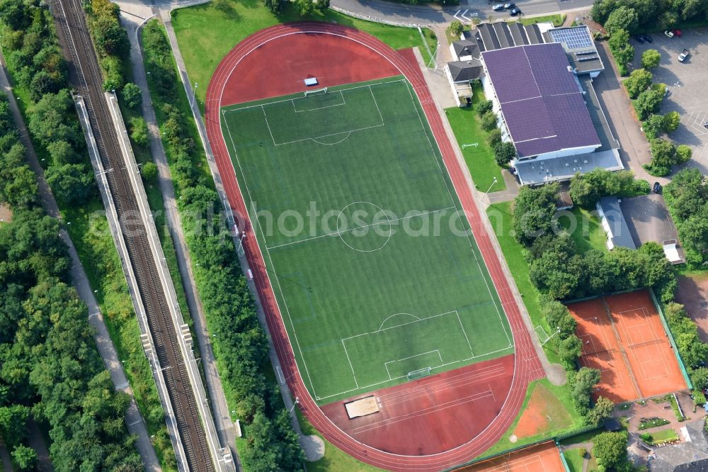 Aerial image Urmitz - Sports grounds and football pitch on Kaltenengerser Strasse in Urmitz in the state Rhineland-Palatinate, Germany