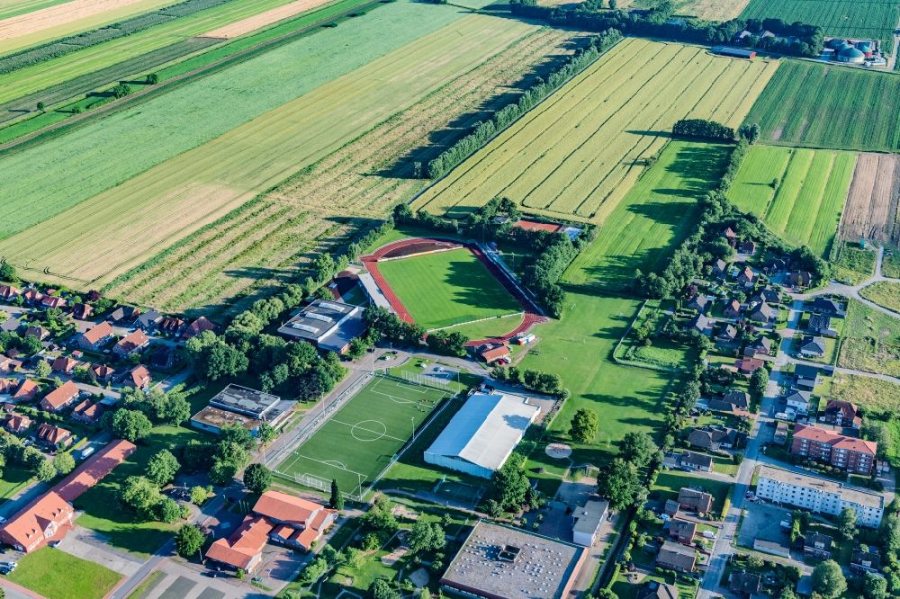 Aerial image Drochtersen - Sports grounds and football pitch Kehdinger Stadion in Drochtersen in the state Lower Saxony, Germany