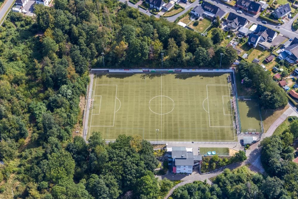Menden (Sauerland) from above - Sports grounds and football pitch on Muenkerstrasse in Menden (Sauerland) in the state North Rhine-Westphalia, Germany