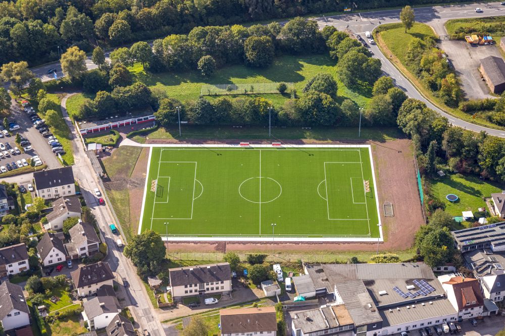 Arnsberg from the bird's eye view: Sports grounds and football pitch of FC Neheim-Erlenbruch on street Zum Besenberg in the district Neheim in Arnsberg at Sauerland in the state North Rhine-Westphalia, Germany