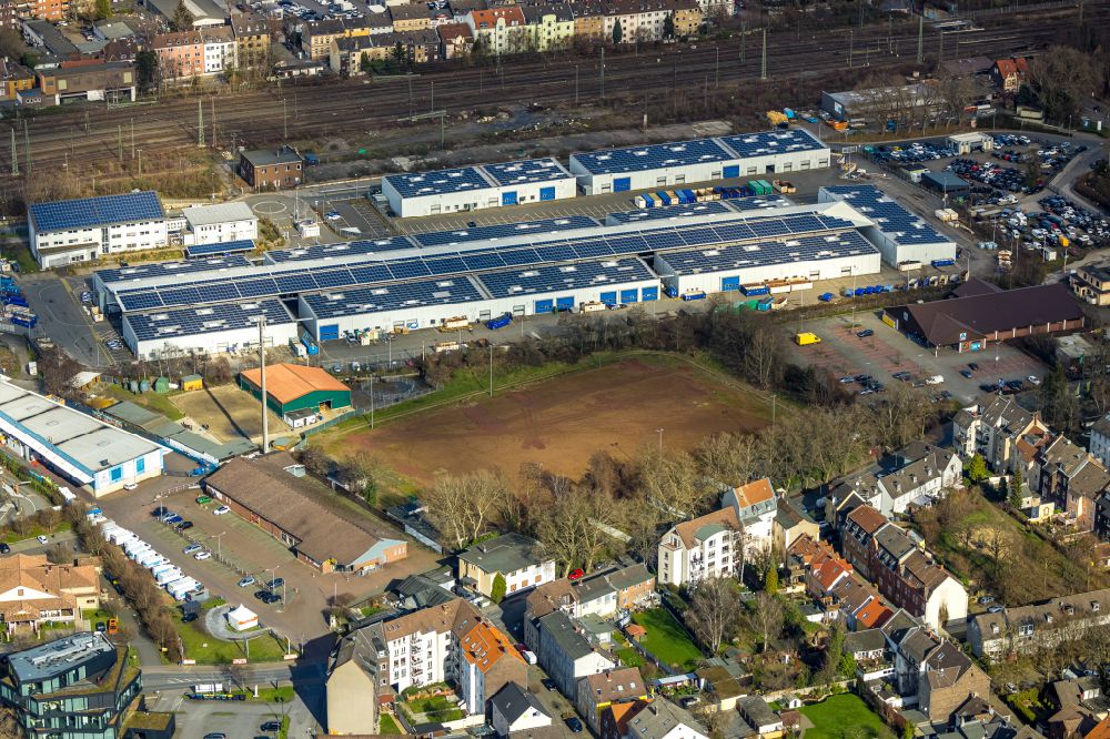 Aerial image Gelsenkirchen - Sports field - soccer field on Dessauerstrasse in the district Gelsenkirchen-Sued in Gelsenkirchen in the state North Rhine-Westphalia, Germany