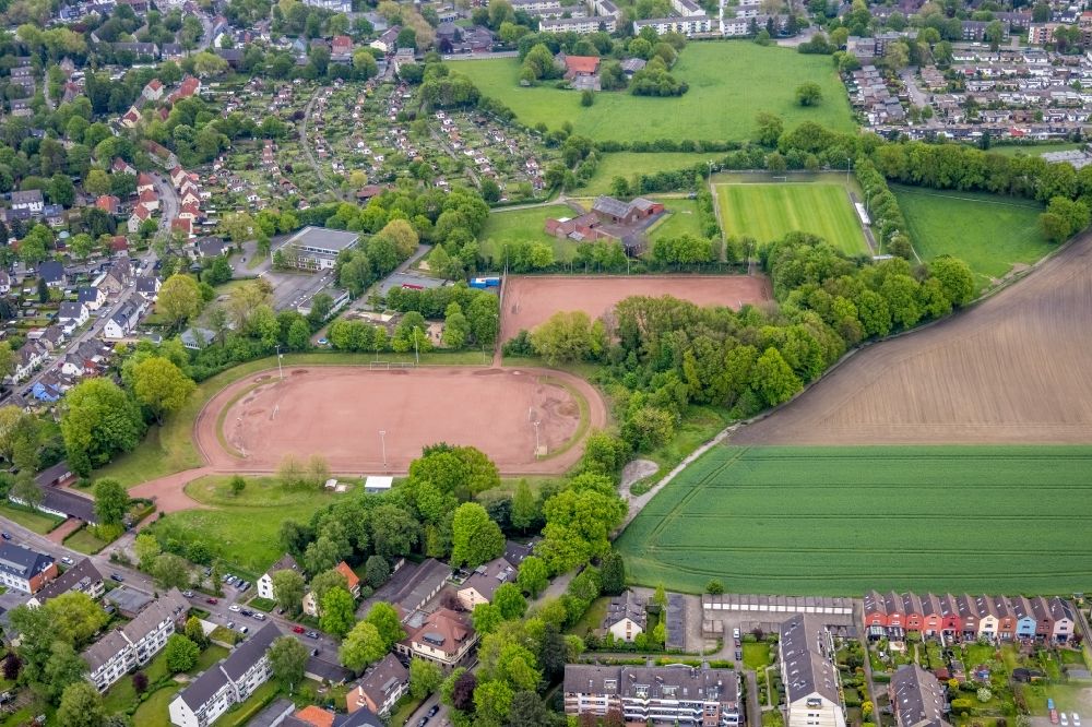 Gelsenkirchen from above - Sports grounds and football pitch in the district Scholven in Gelsenkirchen at Ruhrgebiet in the state North Rhine-Westphalia, Germany