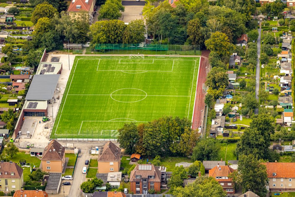 Ahlen from the bird's eye view: Sports grounds and football pitch Suedenkampfbahn on street Zum Richterbach in Ahlen in the state North Rhine-Westphalia, Germany