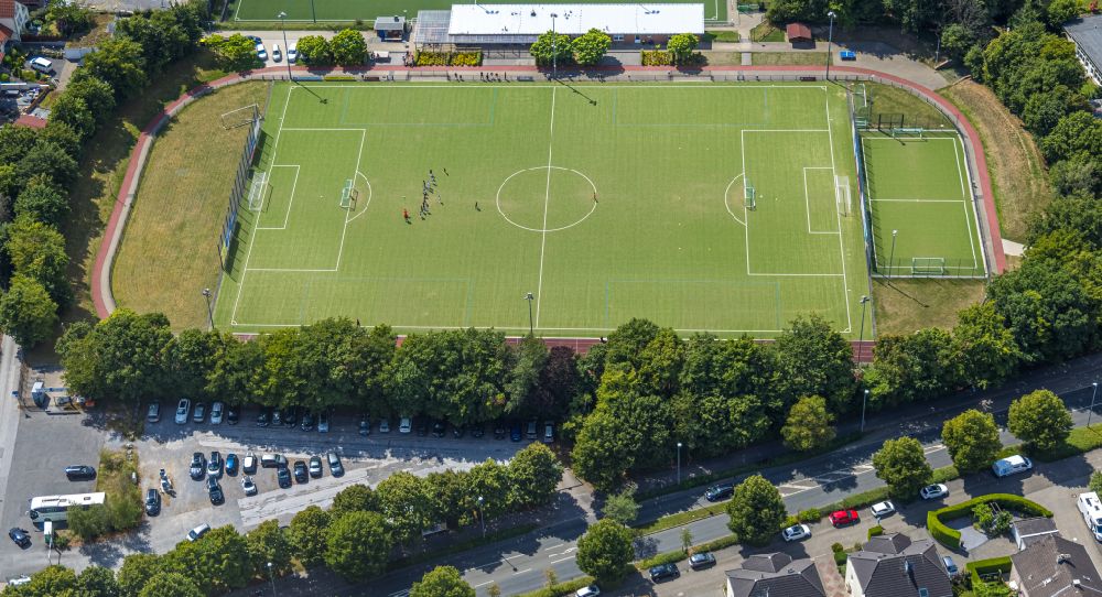 Velbert from the bird's eye view: Sports grounds and football pitch Sportclub Velbert eV on Von-Boettinger-Strasse in Velbert in the state North Rhine-Westphalia