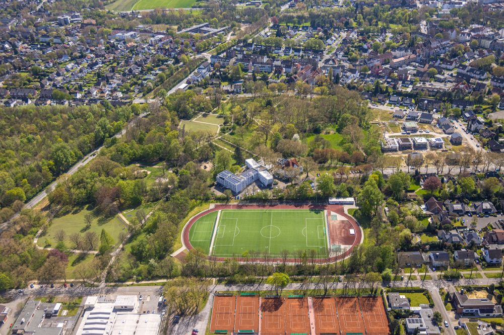 Aerial image Herne - Sports grounds and football pitch Sportplatz Schaeferstrasse I on street Vinckestrasse in Herne at Ruhrgebiet in the state North Rhine-Westphalia, Germany