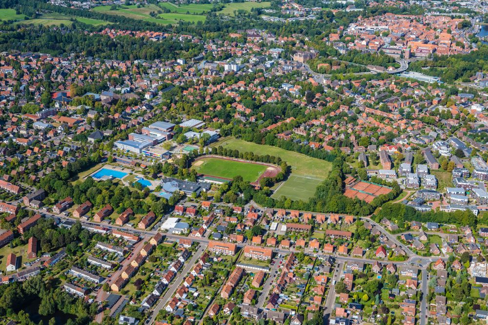 Stade from the bird's eye view: Sports grounds and football pitch VFL Stade Gueldenstern in Campe in the state Lower Saxony, Germany