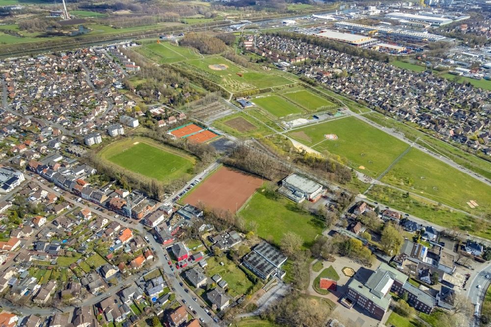 Hamm from above - Ensemble of sports grounds on Glueck-Auf-Stadion in the district Herringen in Hamm at Ruhrgebiet in the state North Rhine-Westphalia, Germany
