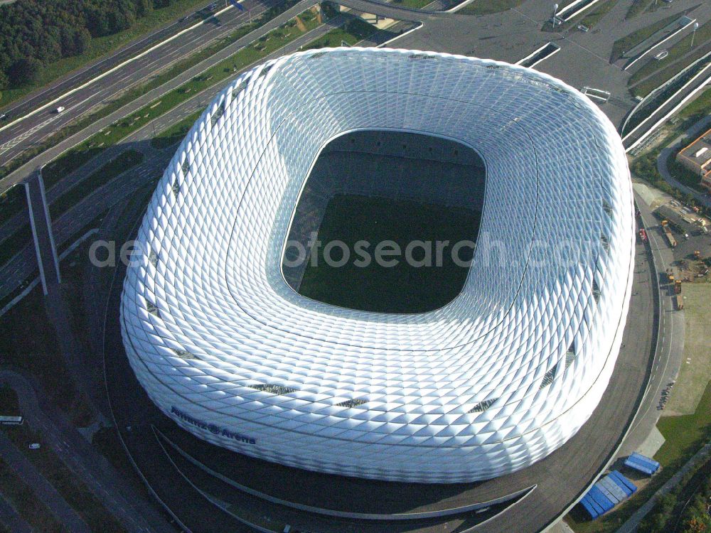 München from above - Sports facility grounds of the Arena stadium Allianz Arena on Werner-Heisenberg-Allee in Munich in the state Bavaria, Germany