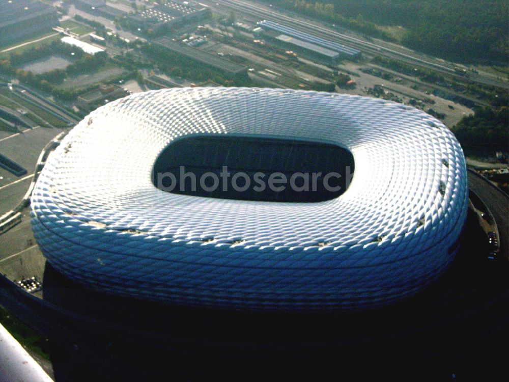 München from above - Sports facility grounds of the Arena stadium Allianz Arena on Werner-Heisenberg-Allee in Munich in the state Bavaria, Germany