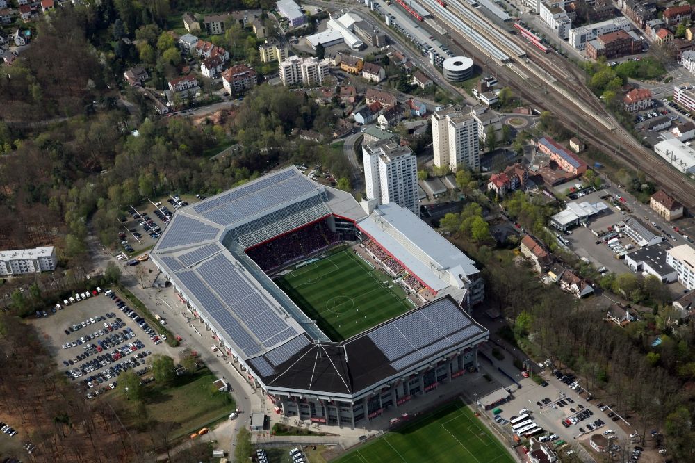Aerial image Kaiserslautern - Sports facility grounds of the Arena stadium Fritz-Walter-Stadion in destrict Betzenberg on Fritz-Walter-Strasse in Kaiserslautern in the state Rhineland-Palatinate, Germany