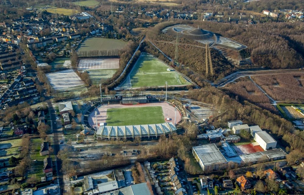 Aerial photograph Bochum - Sports facility grounds of the Arena stadium Lohrheidestadion in the district Wattenscheid in Bochum in the state North Rhine-Westphalia