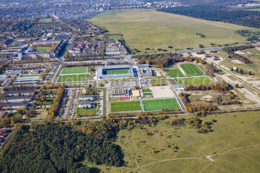 Aerial photograph München - Sports facility grounds of the Arena stadium of Nachwuchsleistungszentrum (NLZ) fuer den FC Bayern Muenchen in the district Milbertshofen-Am Hart in Munich in the state Bavaria, Germany