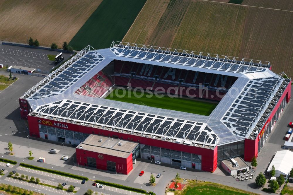 Mainz from above - Sports facility grounds of the arena of the stadium OPEL ARENA (former name Coface Arena) on Eugen-Salomon-Strasse in Mainz in the state Rhineland-Palatinate, Germany