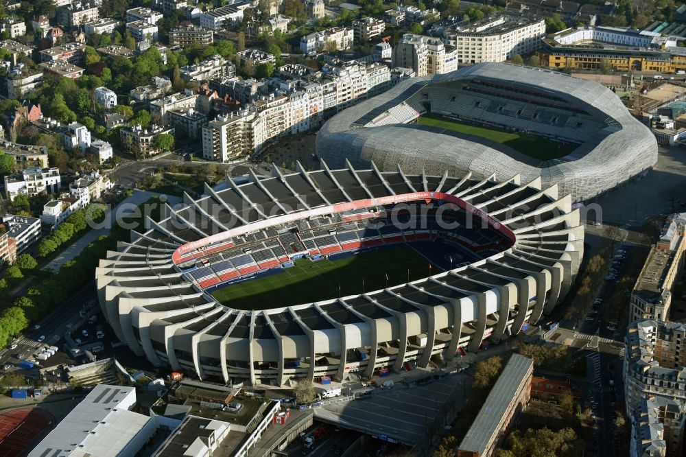 Aerial photograph Paris Boulogne-Billancourt - Sports facility grounds of the arena of the stadium Parc des Princes on Rue du Commandant Guilbaud in Paris Boulogne-Billancourt, Ile-de-France, France