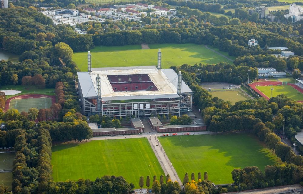 Aerial photograph Köln - Sports facility grounds of the Arena stadium RheinEnergieSTADION in the district Lindenthal in Cologne in the state North Rhine-Westphalia, Germany