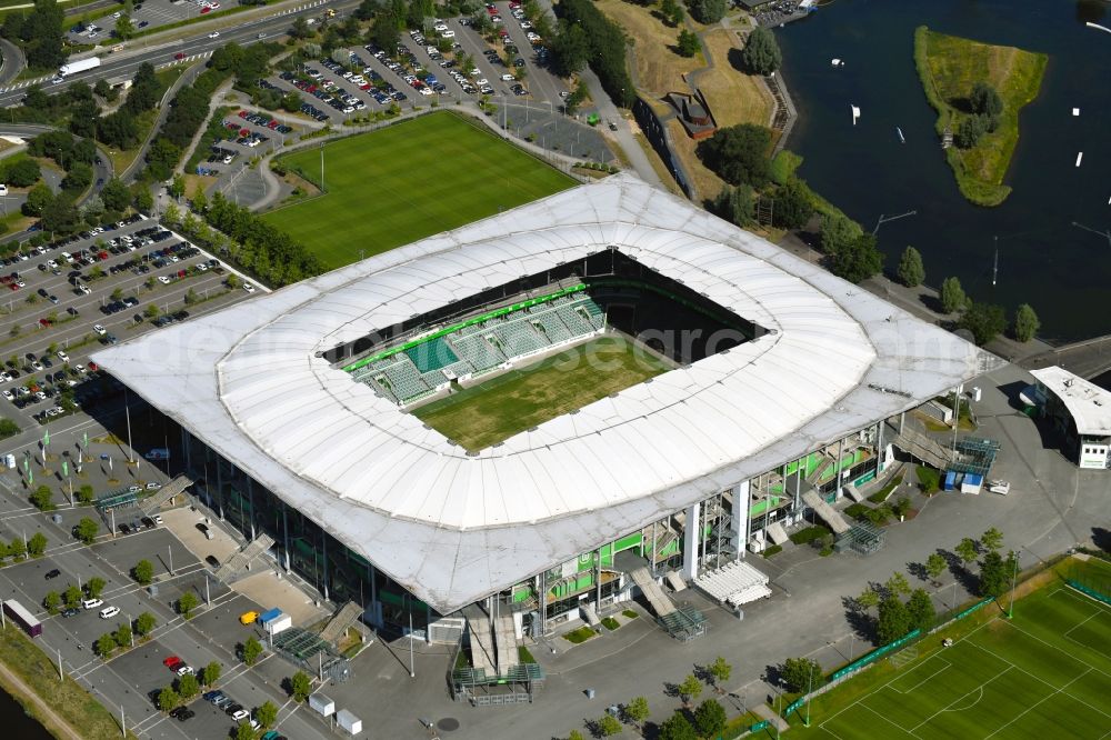 Aerial image Wolfsburg - Grounds of the Arena stadium Volkswagen Arena In den Allerwiesen in the district Sonderbezirk in Wolfsburg in the state Lower Saxony, Germany