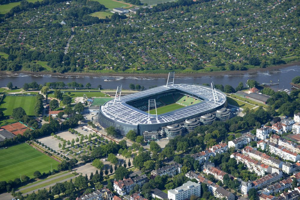 Aerial image Bremen - Sports facility grounds of the Arena stadium wohninvest WESERSTADION on street Franz-Boehmert-Strasse in the district Peterswerder in Bremen, Germany