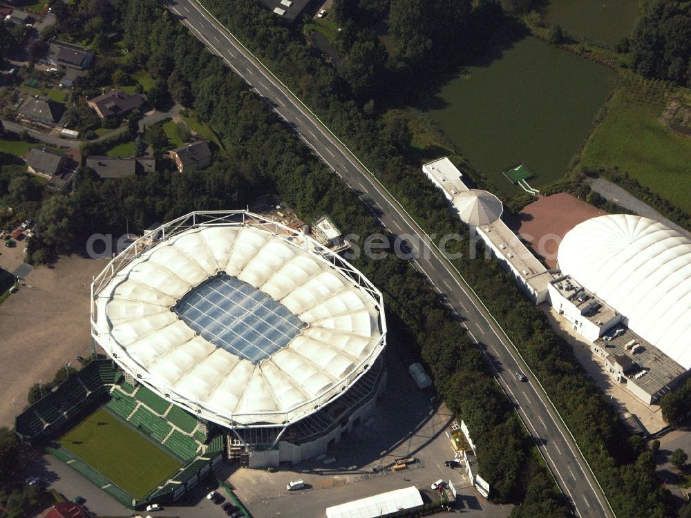 Aerial photograph Halle (Westfalen) - Sports facility grounds of stadium Gerry Weber Stadion on Roger-Federer-Allee in Halle (Westfalen) in the state North Rhine-Westphalia, Germany