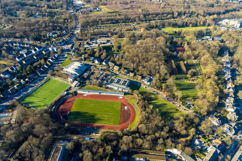Bottrop from above - Sports facility grounds of stadium Jahnstadion in Bottrop in the state North Rhine-Westphalia, Germany