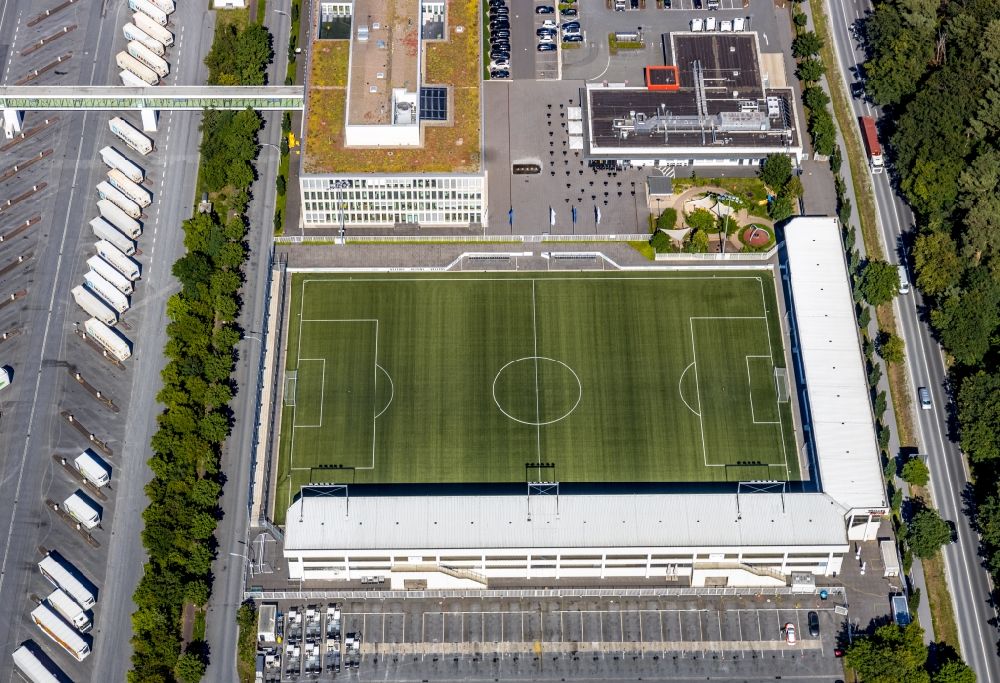 Aerial photograph Rheda-Wiedenbrück - Sports facility grounds of stadium Toennies-Arena in the district Rheda in Rheda-Wiedenbrueck in the state North Rhine-Westphalia, Germany