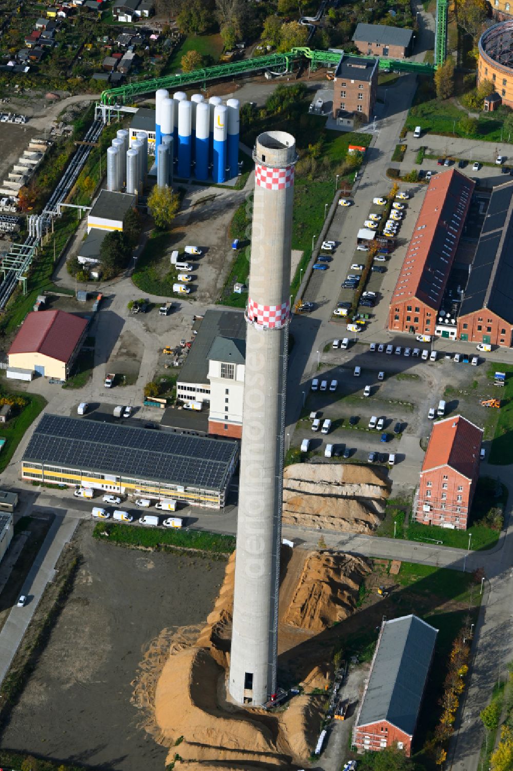 Aerial photograph Leipzig - Blasting preparation work on the tower structure of the former combined heat and power plant chimney on street Arno-Nitzsche-Strasse in the district Connewitz in Leipzig in the state Saxony, Germany