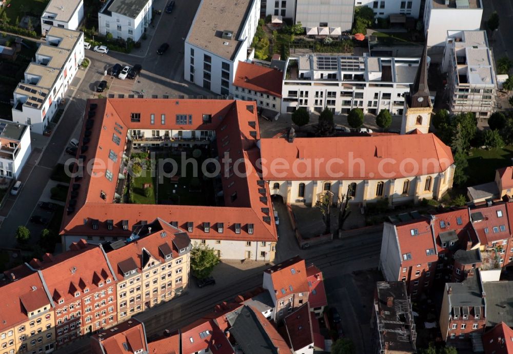 Aerial image Erfurt - In the Bruehlervorstadt in Erfurt in Thuringia is the Catholic St. Martin's Church. The old church once stood outside the center city where he was later a parish church and monastery church at the same time of the directly adjoining the Cistercian nunnery, which is today used as a living system