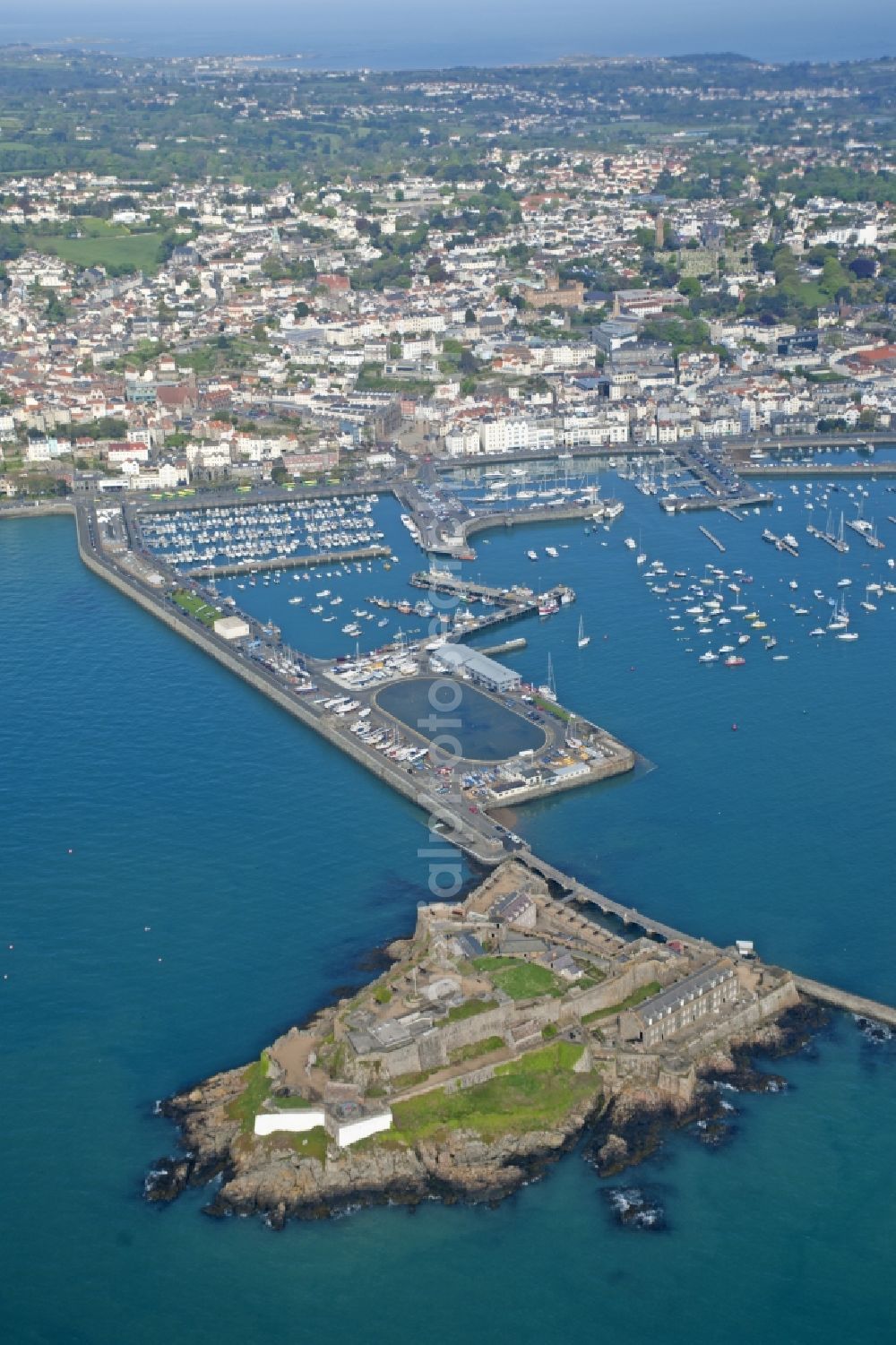 St. Peter Port from above - St Peter Port to Castle Cornet on the Channel Island of Guernsey in the UK - Great Britain
