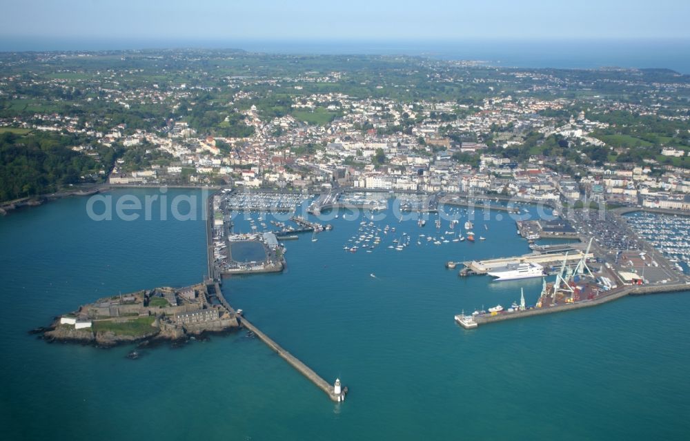 St. Peter Port from the bird's eye view: St Peter Port to Castle Cornet on the Channel Island of Guernsey in the UK - Great Britain
