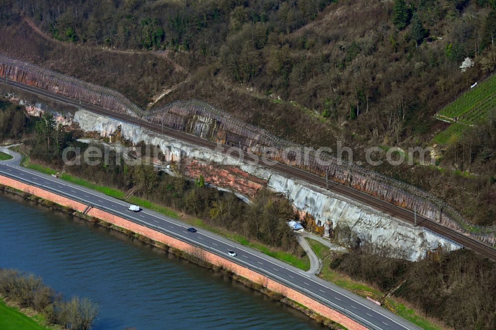 Mosbach from the bird's eye view: Slope reinforcement and stabilization structureon the banks of the Neckar on street B37 in Mosbach in the state Baden-Wuerttemberg, Germany
