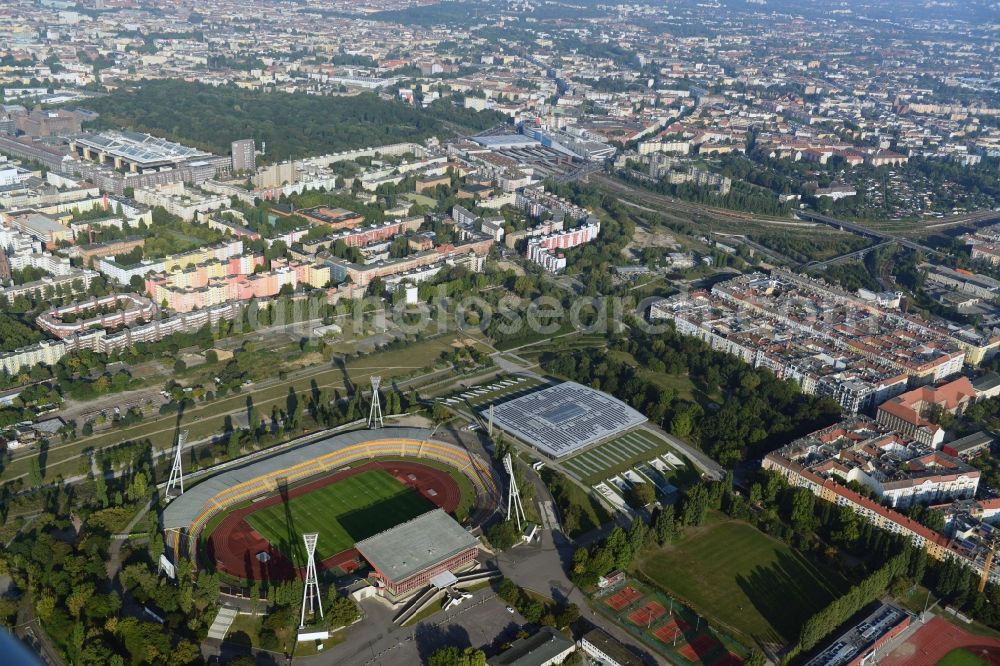 Berlin Prenzlauer Berg from above - Stadium at the Friedrich-Ludwig-Jahn-Sportpark in Berlin Prenzlauer Berg