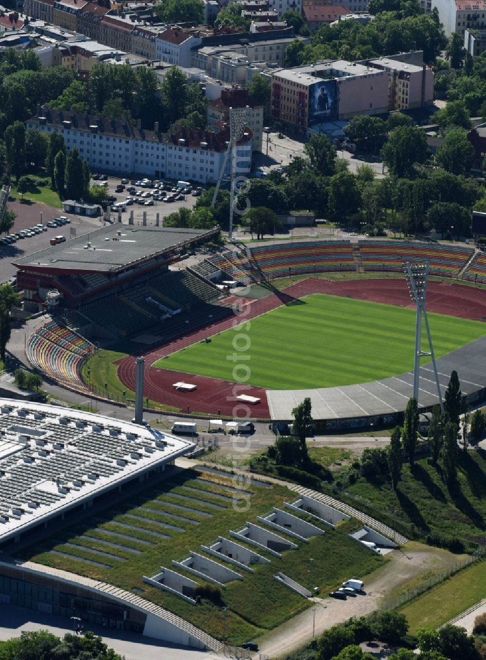 Berlin from above - Stadium at the Friedrich-Ludwig-Jahn-Sportpark with Max-Schmeling-Halle in Berlin Prenzlauer Berg