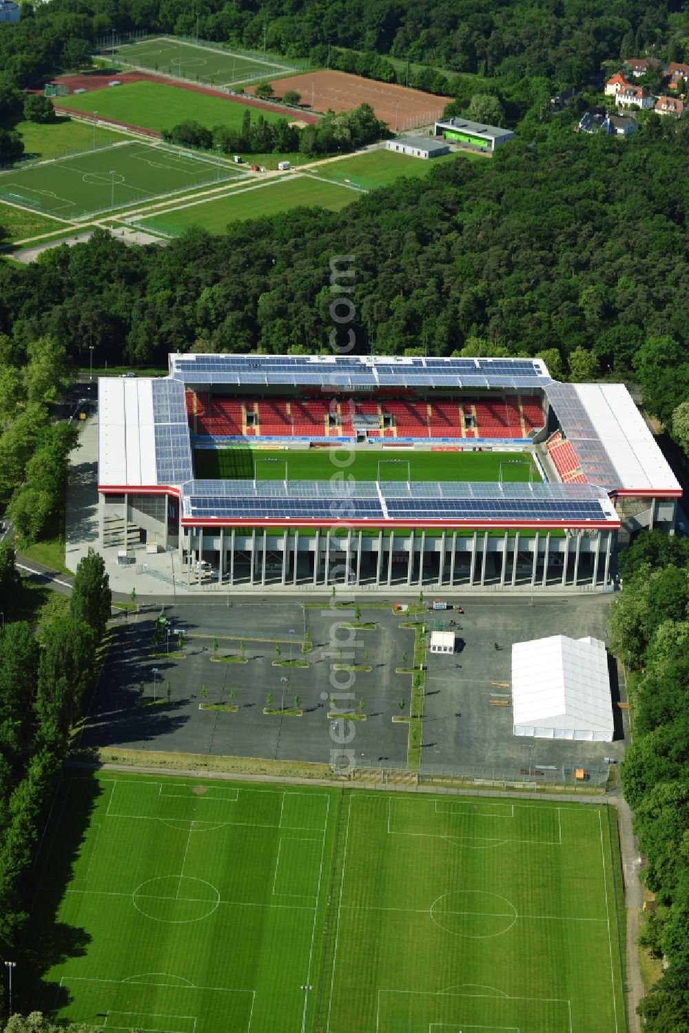 Aerial image Offenbach - View of the Sparda-Bank-Hessen stadium in Offenbach in Hesse. The soccer stadium, in which the soccer club Kickers Offenbach plays its home games, was rebuilt after the demolition of the stadium Bieberer Berg at the same location with a higher capacity of 20,500 seats. Under the leadership of the newly formed stadium company Bieberer Berg (SBB), the stadium was built in February 2011 and celebrated its opening in July 2012