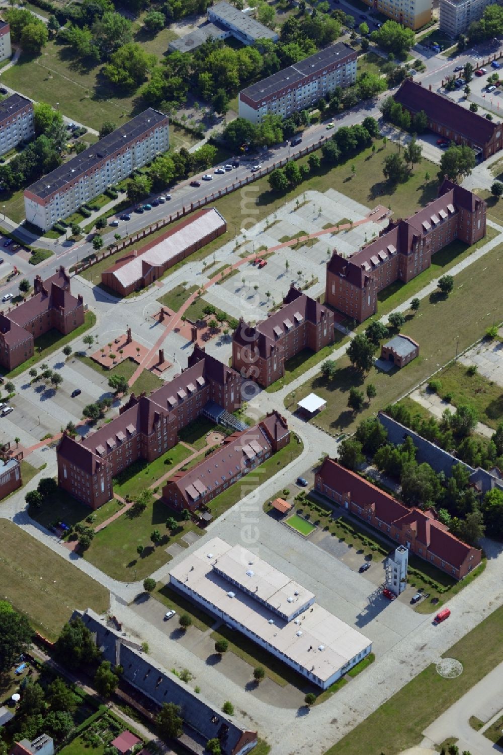 Aerial image Stendal - Cityscape of the compound at Scharnhorst Street in the city of Stendal in the stat of Saxony-Anhalt. The compound consists of the county court and the registration office