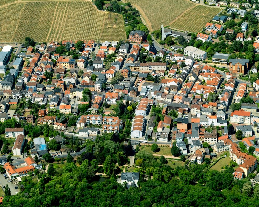 Aerial image Bad Kreuznach - View of Ruedesheimer Street of Bad Kreuznach in the state of Rhineland-Palatinate. Bad Kreuznach is a spa town and county capital and is located on the rivers Nahe and Ellerbach. Apart from historic buildings and parts of the town, there are also several residential areas with multi-family homes and estates - visible here in the West of the town